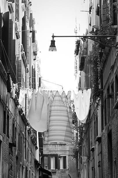 istock Venice Washing Line 183316798