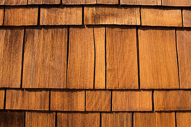 istock Wood Shingles House Exterior 183317120