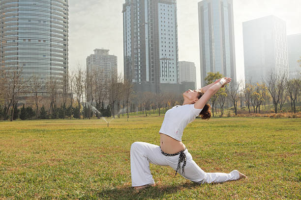 istock Yoga Garden 183318545
