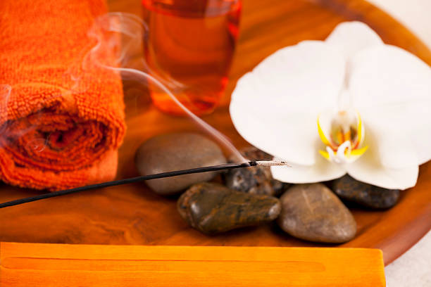 aromaterapia - scented smoke single flower flower foto e immagini stock