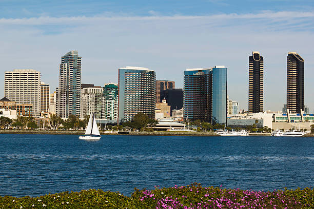 istock Sailing on a beautiful day in San Diego (P) 183321242