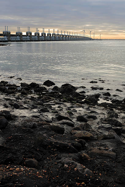 istock Oosterschelde Storm Surge Barrier 183322841
