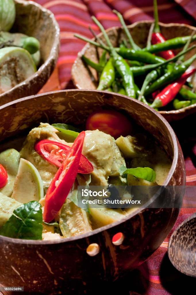 Тайский зеленый карри с курицей - Стоковые фото Зелёный карри роялти-фри