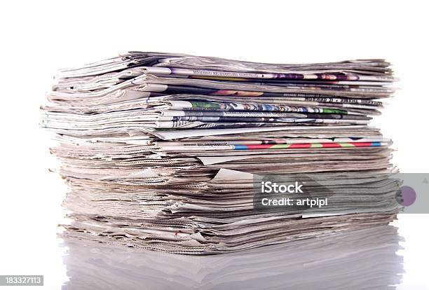 Los Periódicos Foto de stock y más banco de imágenes de Comunicación - Comunicación, Conceptos, Datos