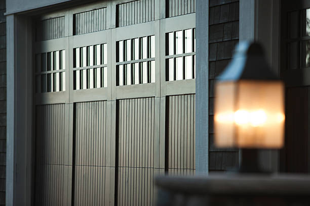 istock Custom garage door on a residential home. 183327735