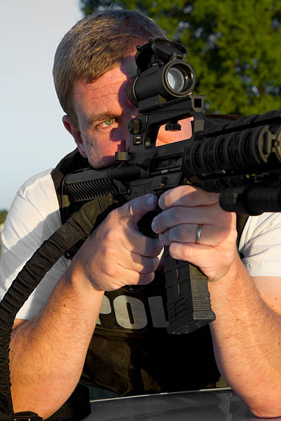 istock SWAT Officer Close-Up 183328242