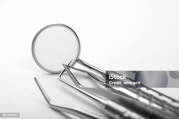 Instrumentos Dental Foto de stock y más banco de imágenes de Acero - Acero, Acero inoxidable, Asistencia sanitaria y medicina