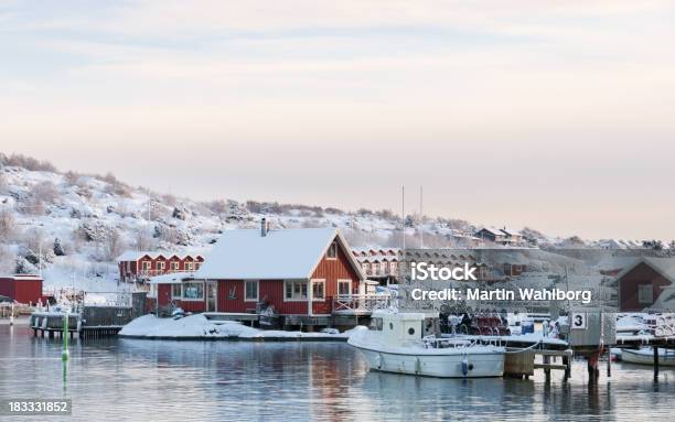 冬の漁村 - ヨーテボリのストックフォトや画像を多数ご用意 - ヨーテボリ, スウェーデン, 冬