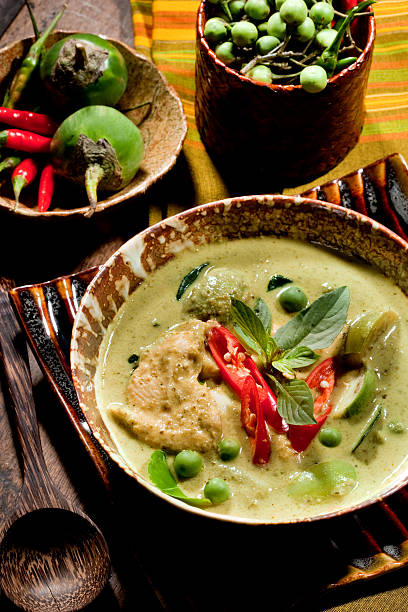 istock Thai Green Curry With Chicken 183332186