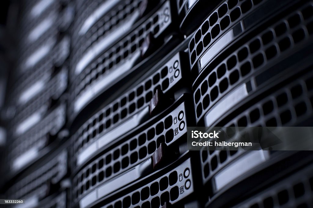 I server di un data center - Foto stock royalty-free di Centro elaborazione dati