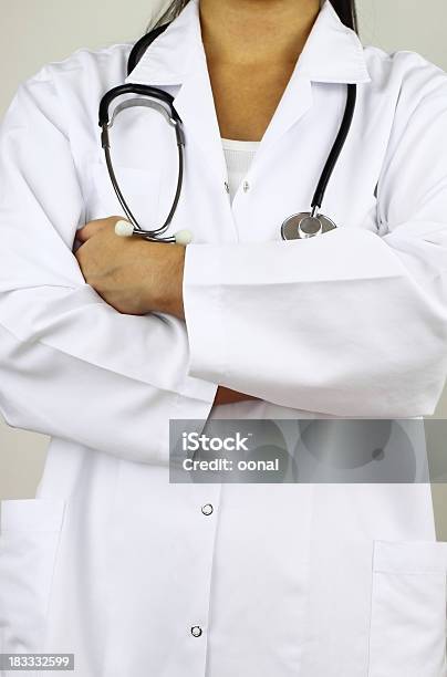 Professionista Sanitario - Fotografie stock e altre immagini di Accudire - Accudire, Adulto, Affari