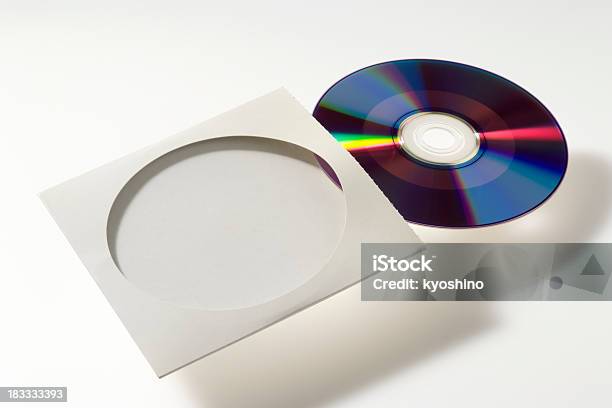 絶縁ショットの Dvd 紙製ケースに白背景 - CD-ROMのストックフォトや画像を多数ご用意 - CD-ROM, CDケース, DVD