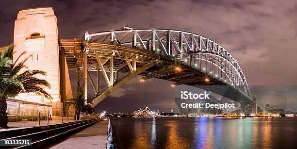 Puente Del Puerto De Sydney En Australia Y De Los Edificios De La Ciudad Foto de stock y más banco de imágenes de Agua
