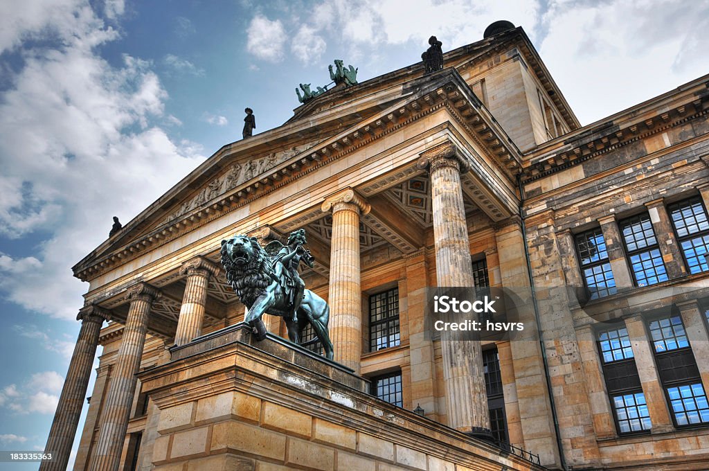 HDR de la sala de conciertos Konzerthaus, una vez que se denomina Gendarmenmarkt Schauspielhaus (Berlín, Alemania) - Foto de stock de Aire libre libre de derechos