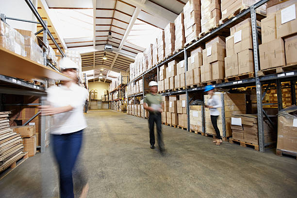 istock Workers at the wholesale and retail warehouse depot 183336115
