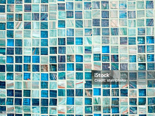 Синее Стекло Черепица Фон — стоковые фотографии и другие картинки Без людей - Без людей, Горизонтальный, Изолированный предмет