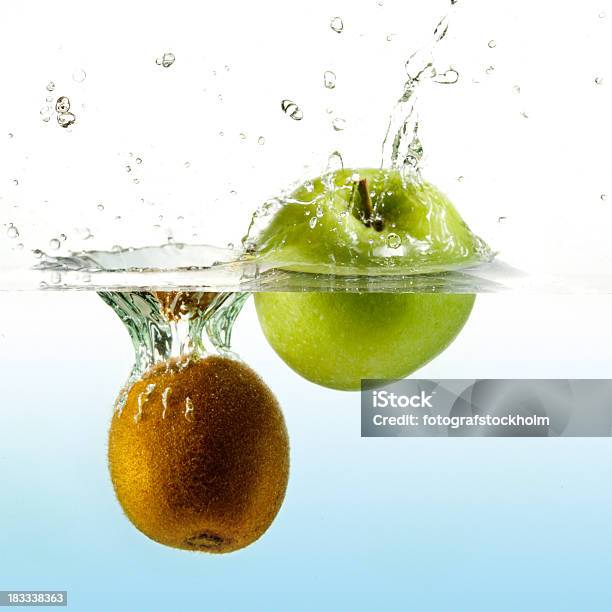 Frischen Kiwi Frucht Grüner Apfel Water Splash Stockfoto und mehr Bilder von Apfel - Apfel, Grün, Spritzendes Wasser