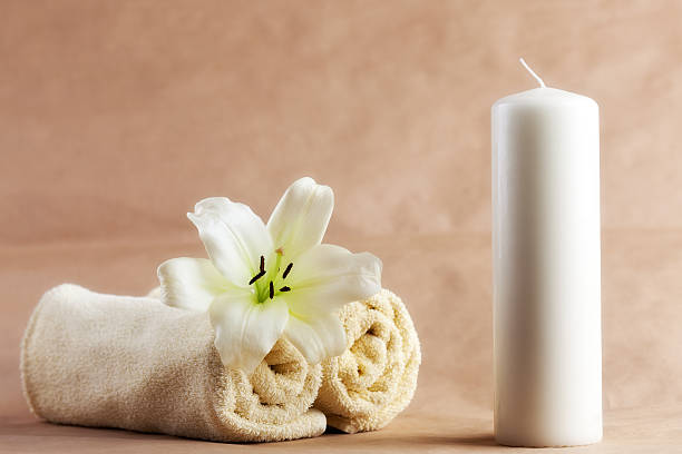 istock Spa and wellness objects: towel, flower, candle 183338685