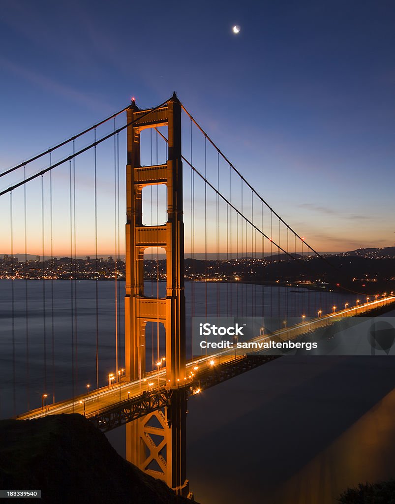 Golden Gate Bridge all'alba - Foto stock royalty-free di Ponte