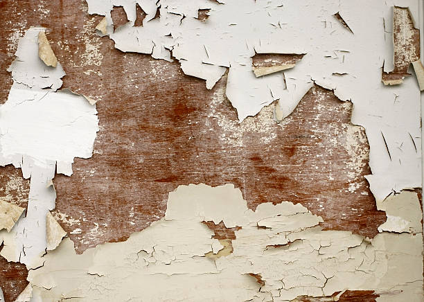 incrinato pannello in legno - peeling paint abandoned old foto e immagini stock