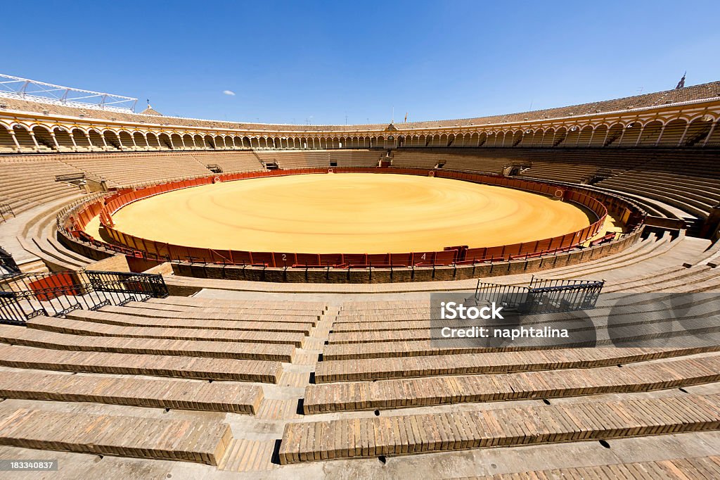 Plaza de toros de Sevilha - Foto de stock de Andaluzia royalty-free