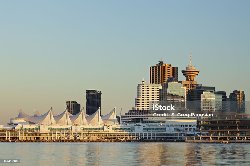 Edificios de Vancouver - Foto de stock de Vancouver - Canadá libre de derechos