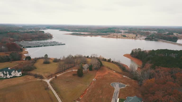 Autumn Views of Nature and Housing in Tim Ford Lake Winchester, Tennessee During Thanksgiving Week in the Fall of 2023