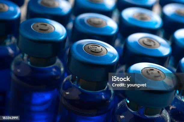바이알 블루 약물 또는 백신 0명에 대한 스톡 사진 및 기타 이미지 - 0명, 감청색, 개체 그룹