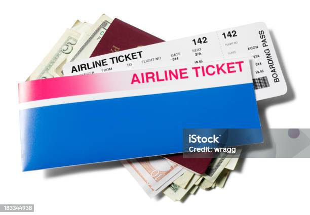 Passaporto Biglietto Di Viaggio - Fotografie stock e altre immagini di Biglietto aereo - Biglietto aereo, Fotografia da studio, Biglietto