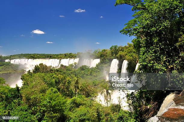 Wodospad Iguazu - zdjęcia stockowe i więcej obrazów Ameryka Południowa - Ameryka Południowa, Argentyna, Brazylia