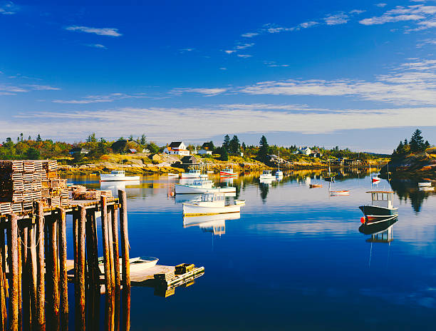 maine fishing village - travel travel destinations transportation maine stock-fotos und bilder