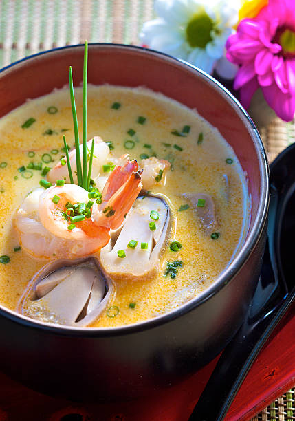 istock Japanese style fish soup 183348479