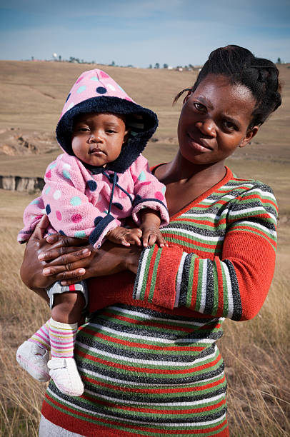 Schlechte afrikanische Frau und Kind – Foto