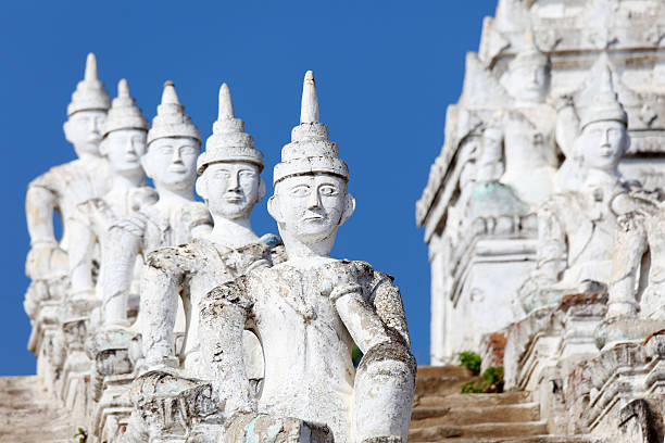 istock stone guard statues of a buddhist temple 183350827