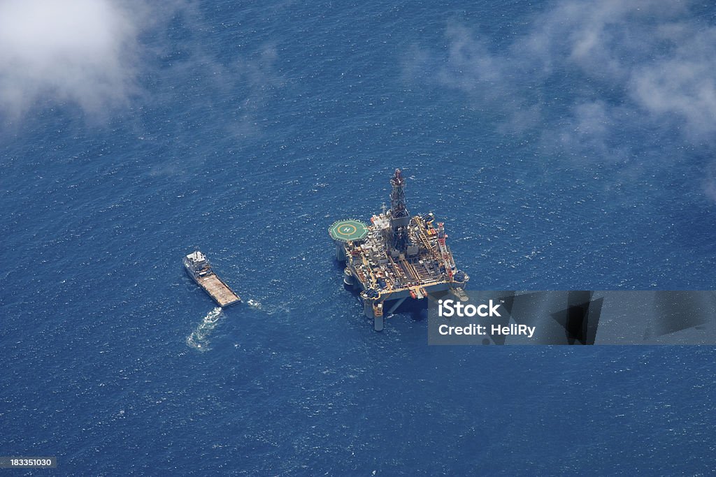 Plataforma Petrolífera - Royalty-free Plataforma de alto-mar Foto de stock