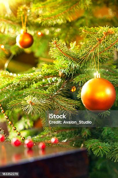 Árvore De Natal E Decoração - Fotografias de stock e mais imagens de Abstrato - Abstrato, Alimentação Saudável, Bola de Árvore de Natal