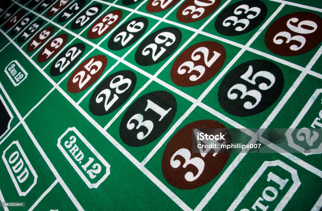 Tavolo della Roulette - Foto stock royalty-free di Tavolo della roulette