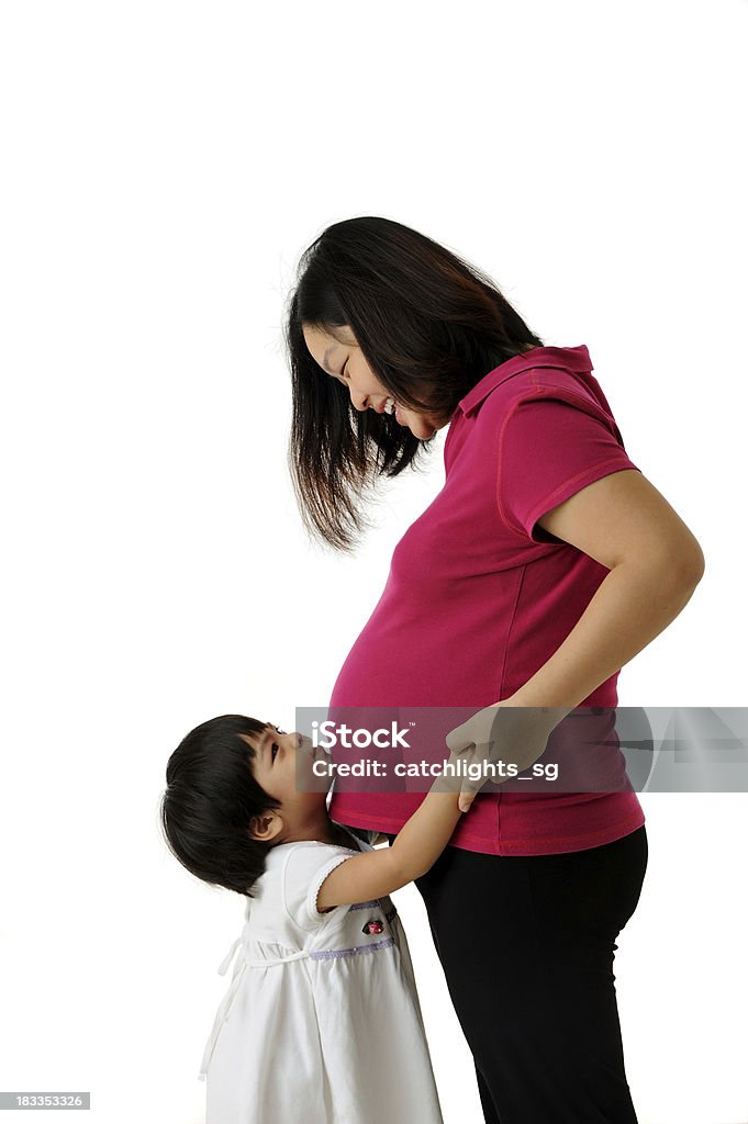 Embarazada chino mujer y niño asiático - Foto de stock de 12-23 meses libre de derechos
