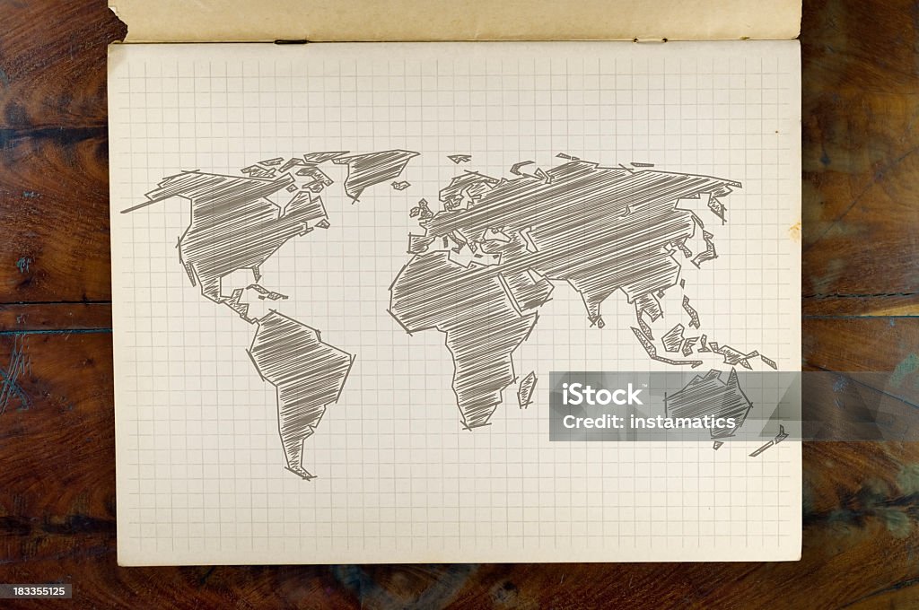 Scribbled mappa del mondo su carta invecchiato - Foto stock royalty-free di Aperto