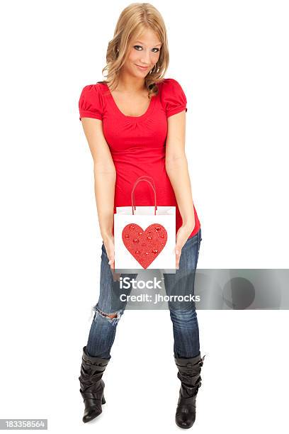 Lässige Junge Frau Mit Valentinstag Geschenktasche Stockfoto und mehr Bilder von 18-19 Jahre