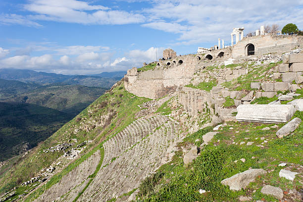 istock Pergamon Ruins In Bergama, Turkey 183358591