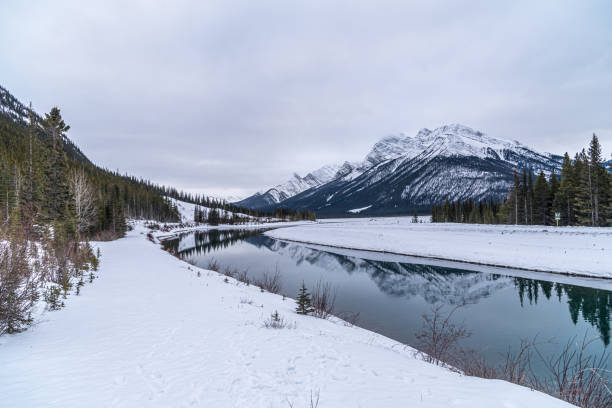 istock Goat Pond in Kananaskis Country 1833587859