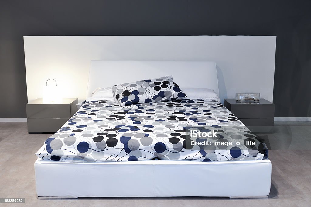 Camera da letto - Foto stock royalty-free di Accogliente