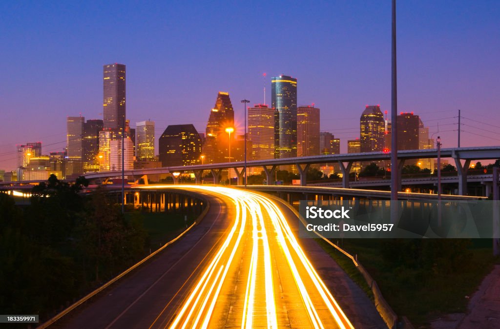 Houston ao amanhecer - Foto de stock de Estrada principal - Estrada royalty-free