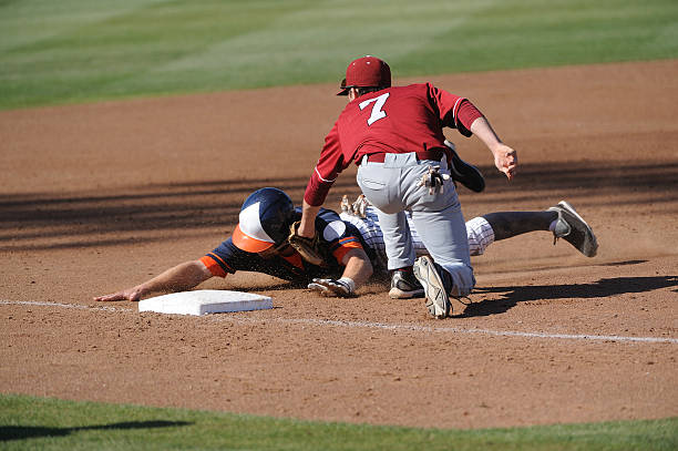 野球選手 - baseball baseball player base sliding ストックフォトと画像