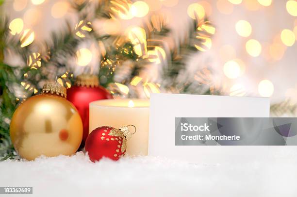 Grußkarte Mit Weihnachten Kugeln Und Pine Tree Stockfoto und mehr Bilder von Gold - Edelmetall - Gold - Edelmetall, Goldfarbig, Kerze