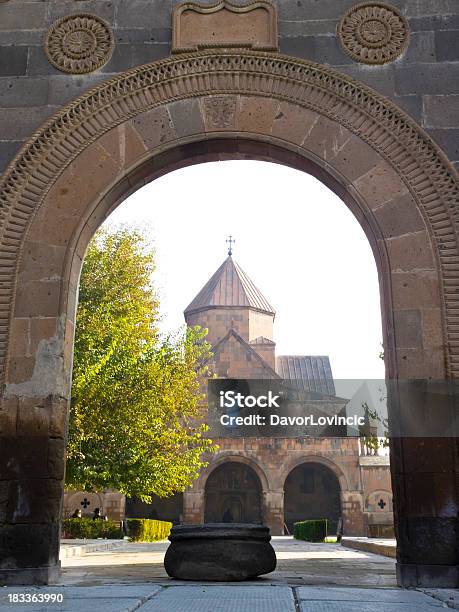 Foto de Igreja De Saint Gayane e mais fotos de stock de Armênia - País - Armênia - País, Cultura Armênia, Entrada