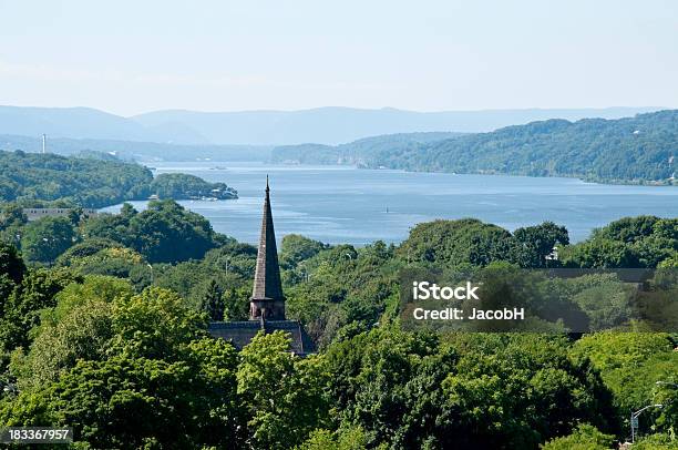 Vista Sullhudson - Fotografie stock e altre immagini di New York - Stato - New York - Stato, Valle dell'Hudson, Albero