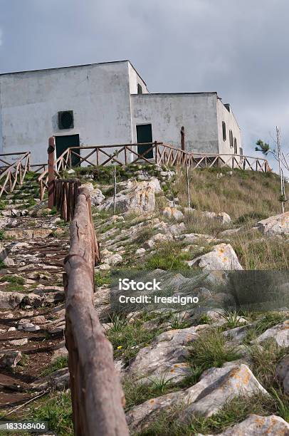 Massa Lubrense Viewpoin San Costanzocosta Sorrentina - Fotografie stock e altre immagini di Albero