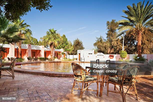 温泉oase ダッカラ エジプト - 室外プールのストックフォトや画像を多数ご用意 - 室外プール, くつろぐ, アウトドアチェア